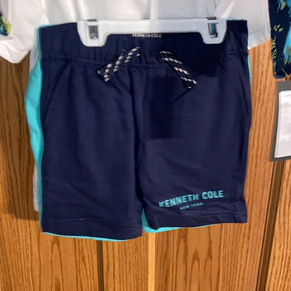 Kenneth Cole boys set - Picture 4 of 4